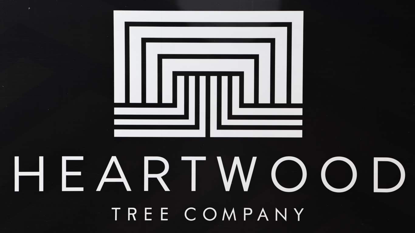 Heartwood Tree Company Logo